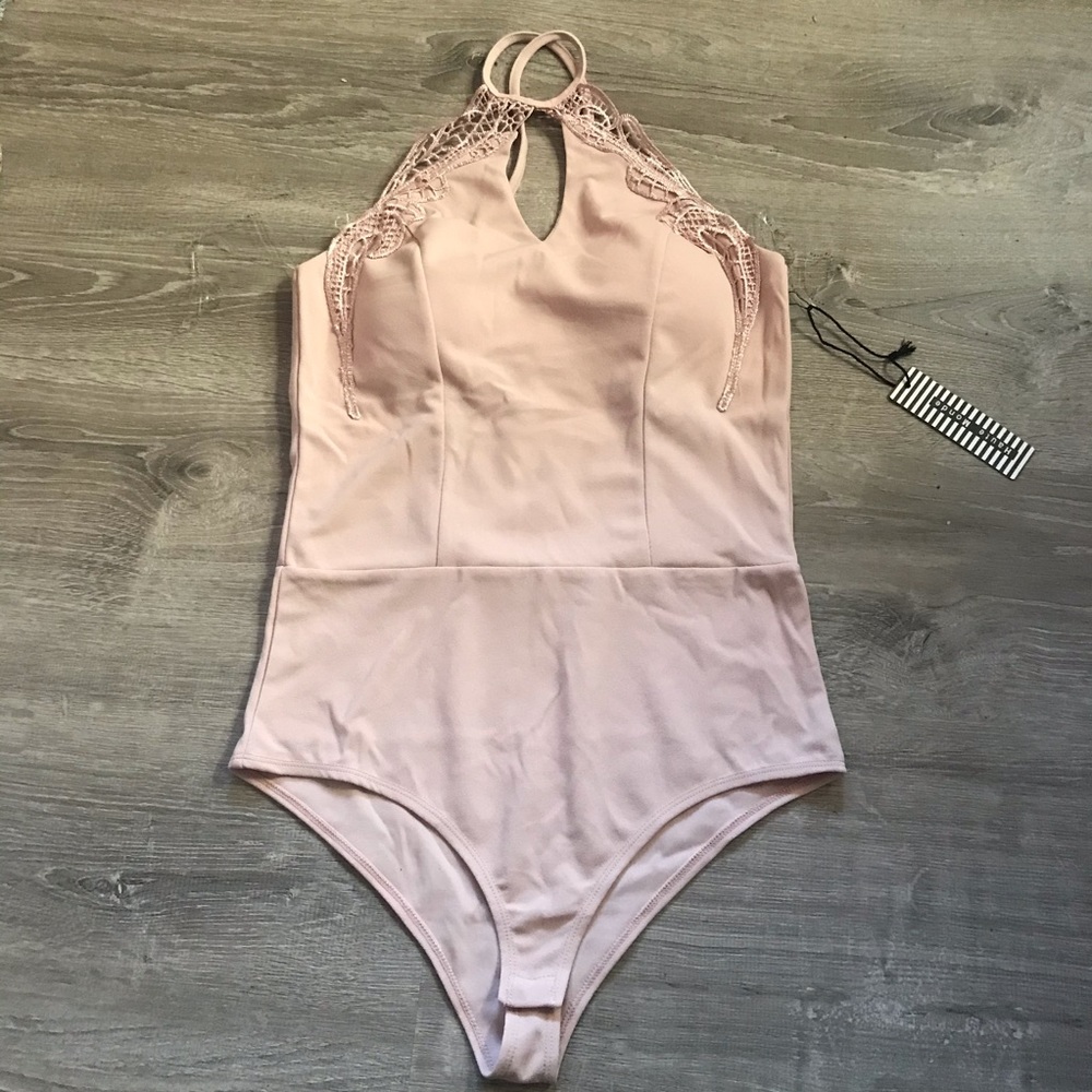 🌵3x$12 
Haute Monde Bodysuit